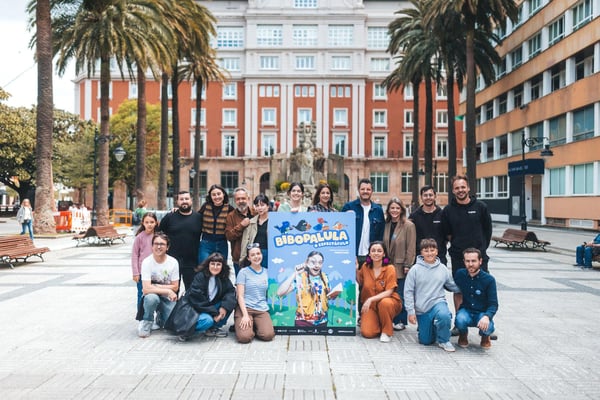 Biobopalula Marta Lado Lidia Cristina Andrade, Graciela Carlos, Sara Ferro, Nerea Rodríguez Xosé A. Touriñán Espectáculo teatral musical en galego Ainé